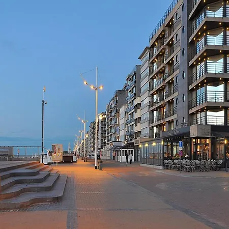 Campanula Gv03g Near The Sea And Center Of Town Daire Koksijde